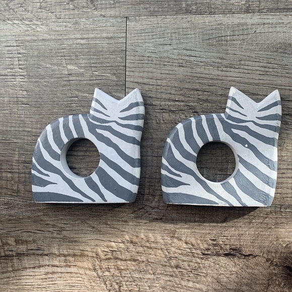 Cat wooden painted napkin holders pair - Picture 2 of 2
